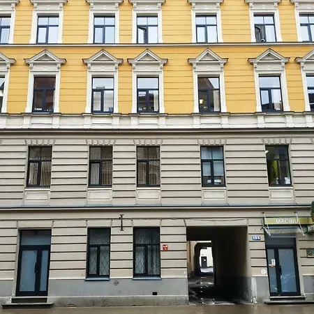 Apartment City Center Rent With Free Parking N46 Riga